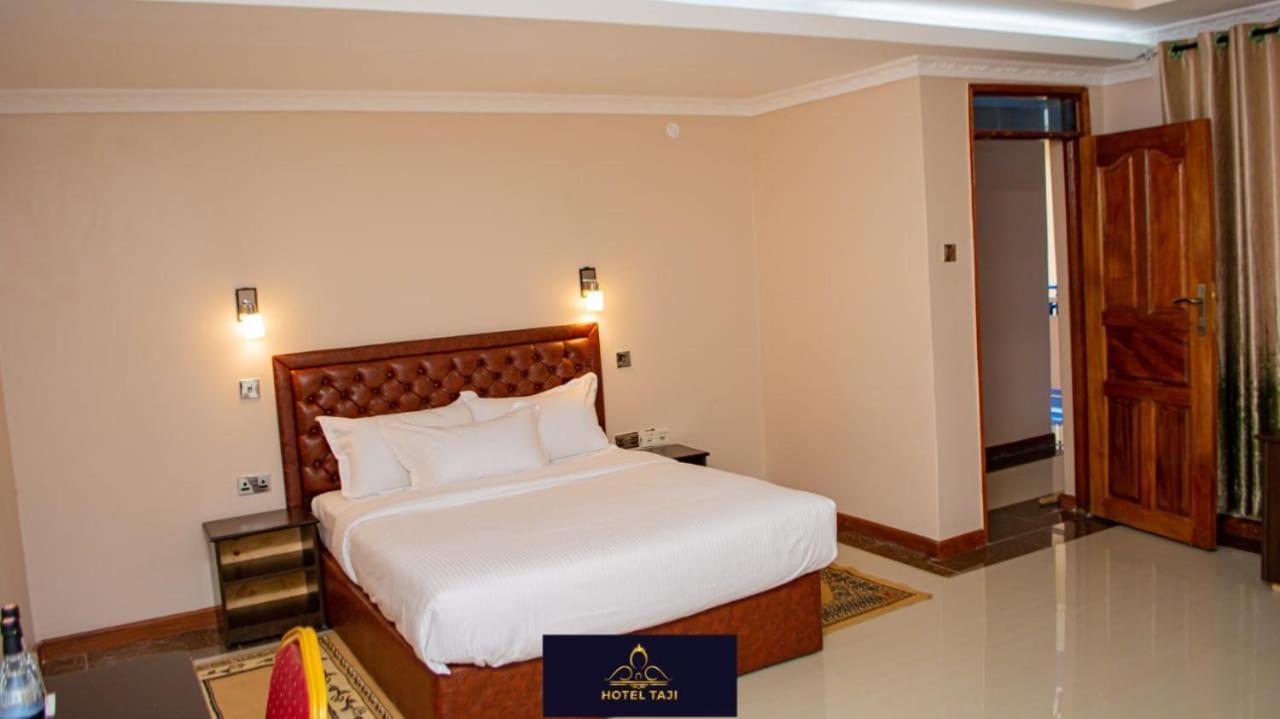 Hotel Taji Nanyuki Exteriör bild