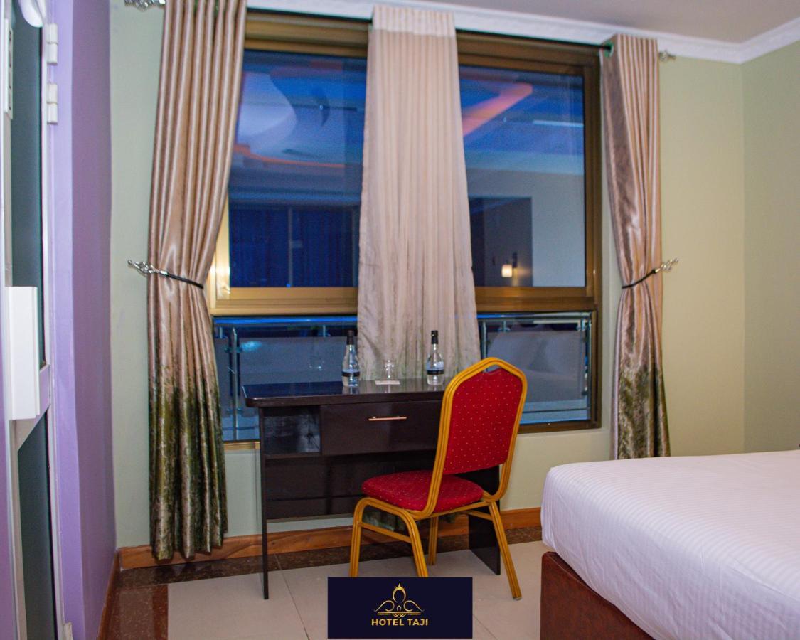 Hotel Taji Nanyuki Exteriör bild