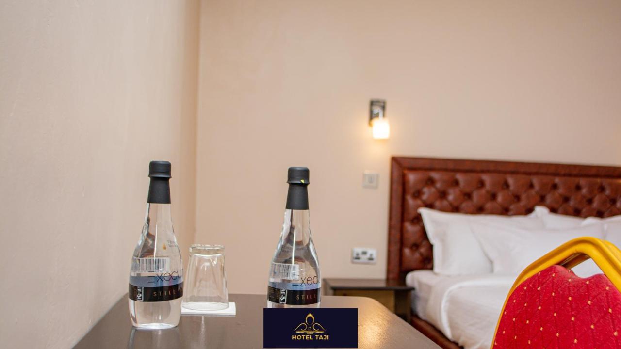 Hotel Taji Nanyuki Exteriör bild