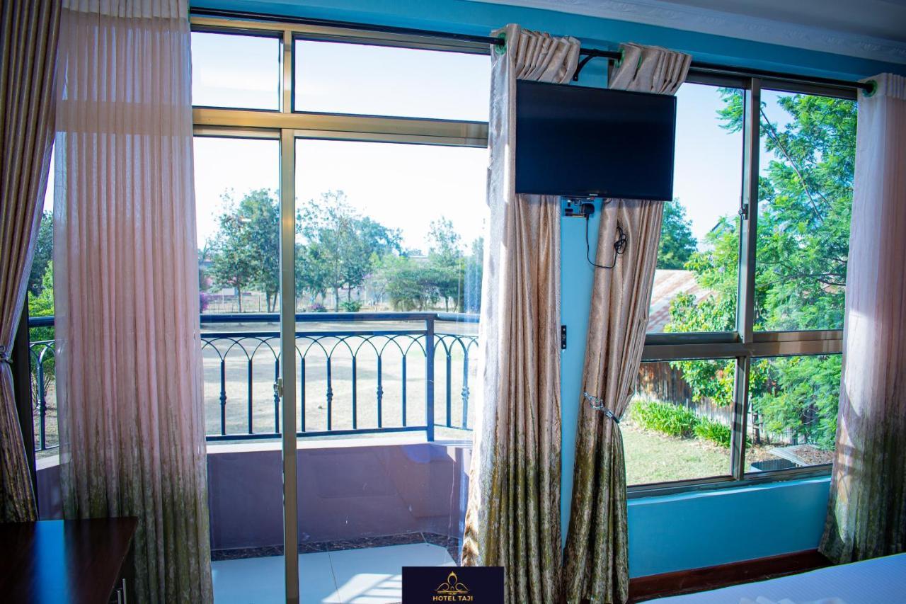 Hotel Taji Nanyuki Exteriör bild