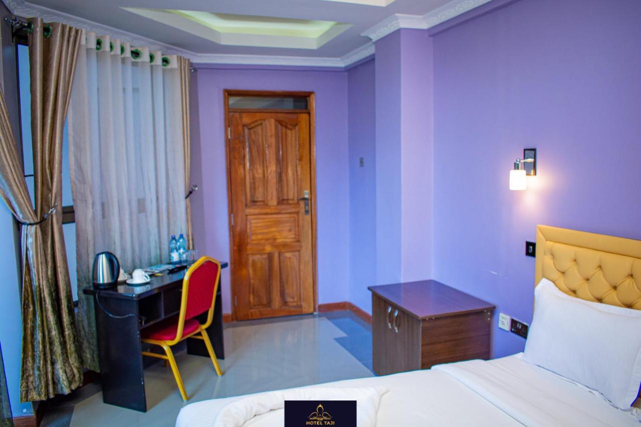 Hotel Taji Nanyuki Exteriör bild